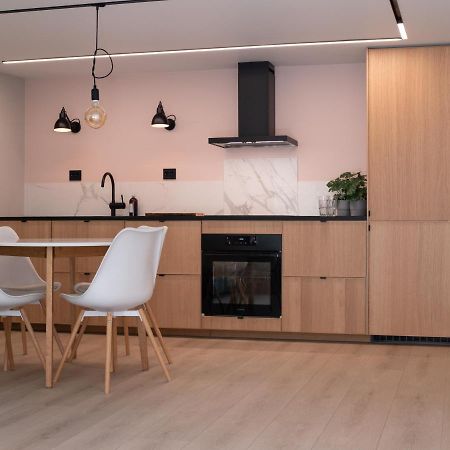 Tastefull And Modern Apartment With Parking Тромсе Екстер'єр фото